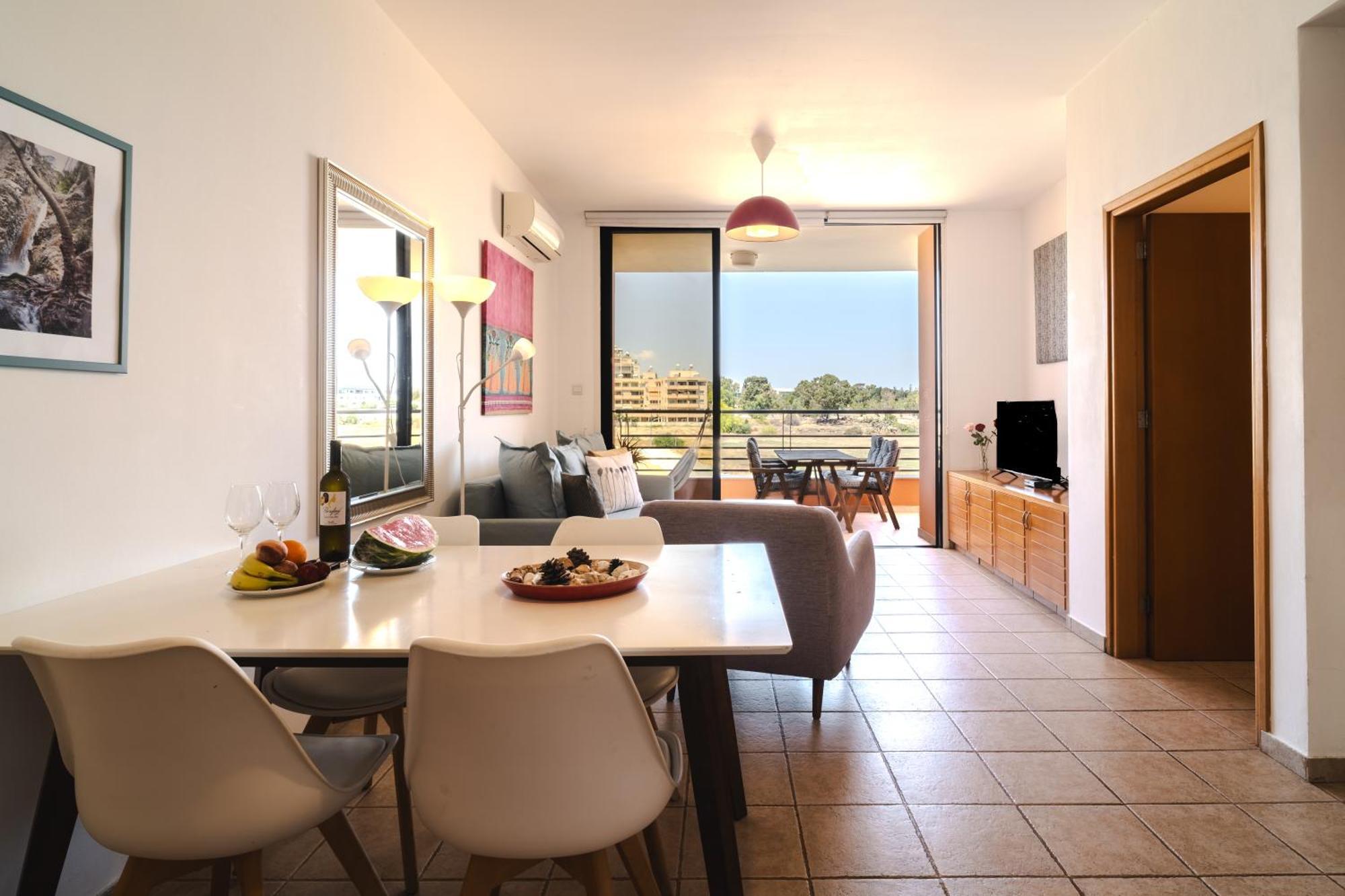 לרנקה Isabella One Bedroom מראה חיצוני תמונה